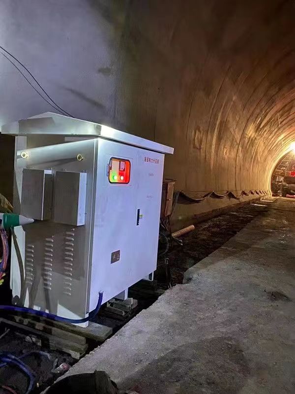 隧道升壓器